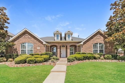 631 Magnolia Ln, Glenn Heights, TX, 75154-2125 | Card Image