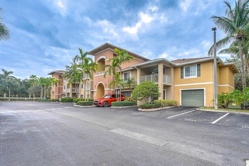 106-6573 Emerald Dunes Drive, West Palm Beach, FL, 33411 | Card Image