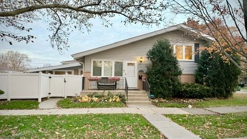 7020 W Wright Ter, Niles, IL, 60714-2247 | Card Image