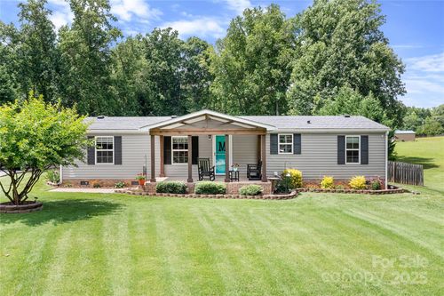 1489 L R Schronce Ln, Iron Station, NC, 28080-6729 | Card Image