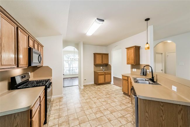 23518 Hidden Maple Dr, House other with 3 bedrooms, 2 bathrooms and 2 parking in Spring TX | Image 8