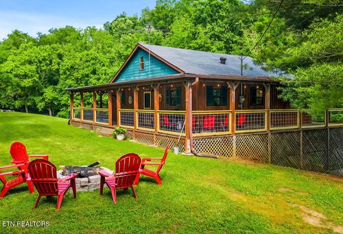 1564 Providence Rd, Sevierville, TN, 37876-0765 | Card Image