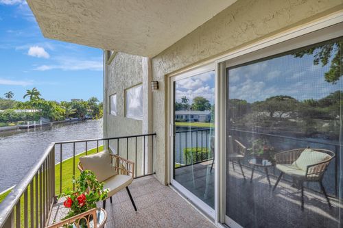 apt-208-3004 Ne 5th Ter, Wilton Manors, FL, 33334-2063 | Card Image