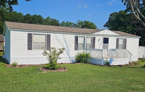 5545 Backwoods Rd, Myrtle Beach, SC, 29588-8117 | Card Image