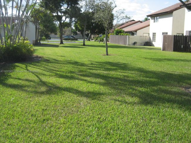 11285 Sw 91 St Ter, House other with 3 bedrooms, 3 bathrooms and null parking in Miami FL | Image 5