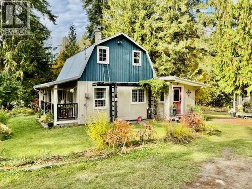 7812 Highway 6, Fauquier, BC, V0G | Card Image