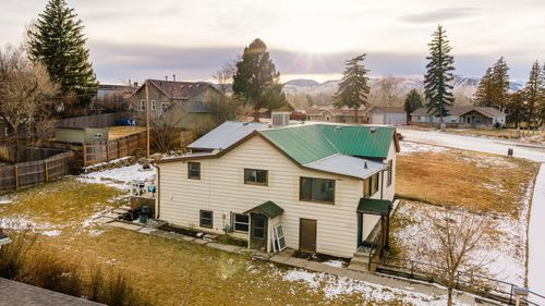 195 W Gatchell St, Buffalo, WY, 82834-2135 | Card Image