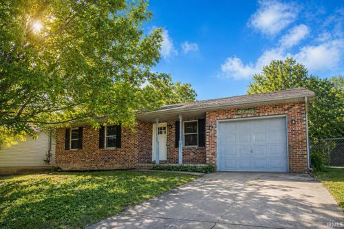 615 Kiper Ave, Boonville, IN, 47601-6607 | Card Image
