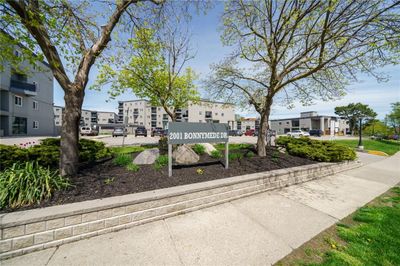 88 - 2001 Bonnymede Dr, Condo with 3 bedrooms, 1 bathrooms and 1 parking in Mississauga ON | Image 1