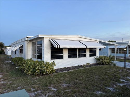 6734 Kensington Dr Ne, WINTER HAVEN, FL, 33881-9673 | Card Image