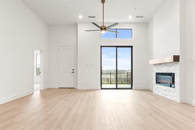 007-12516AudubonTrail-Rowlett-TX-75089-Living.jpg-SMALL | Image 7