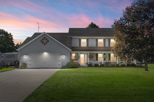 2225 2nd St, Kenosha, WI, 53140-1047 | Card Image