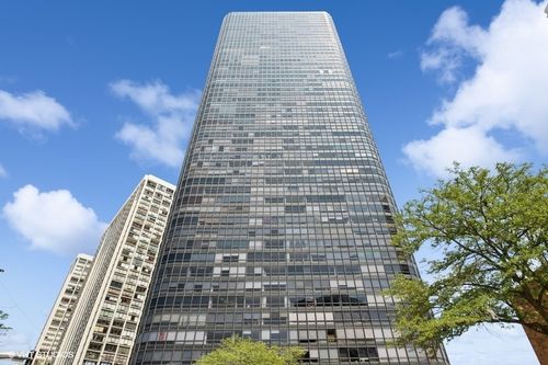 apt-307-5415 N Sheridan Rd, Chicago, IL, 60640-1922 | Card Image