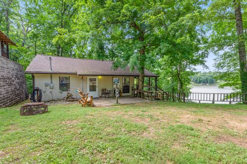 4053 Deer Creek Rd, Linden, TN, 37096-5127 | Card Image
