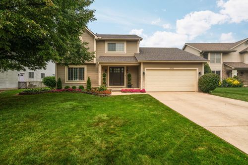 6556 Pennstone Cir, Saline, MI, 48176-9590 | Card Image