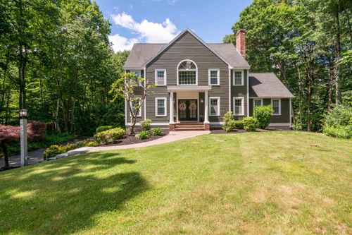 8 Coventry Ln, Derry, NH, 03038-4902 | Card Image