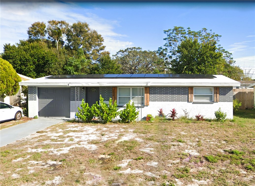 Hess Dr, Holiday, FL 34691