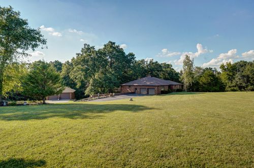 2131 Koryton Dr, Nixa, MO, 65714-9786 | Card Image
