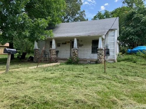1000 3rd St, Mena, AR, 71953-4218 | Card Image