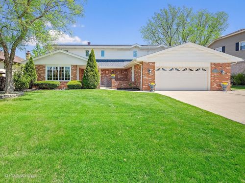 6457 Rodgers Dr, Willowbrook, IL, 60527-5420 | Card Image