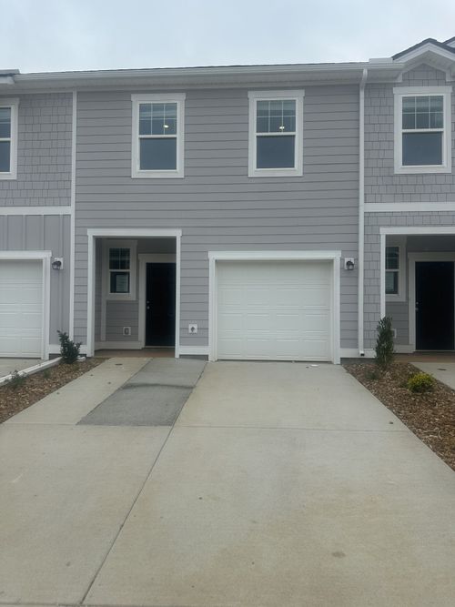 216 Darlington Dr, Dickson, TN, 37055 | Card Image