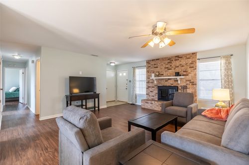 1689 Chachalaca Ln, Abilene, TX, 79605-5477 | Card Image