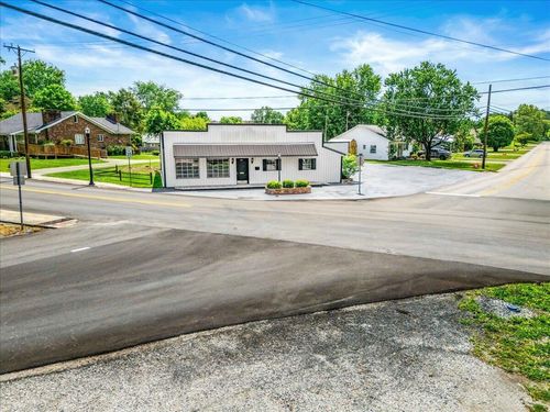 318 S Dixie St, London, KY, 40741 | Card Image