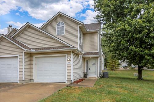1407 Se Norwood Dr, Lees Summit, MO, 64081-3171 | Card Image