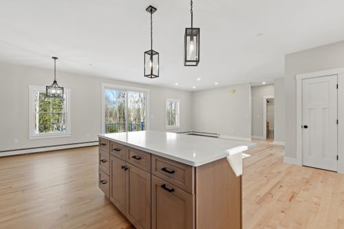 10 Evelyn'S Way, Hollis, ME, 04042 | Card Image