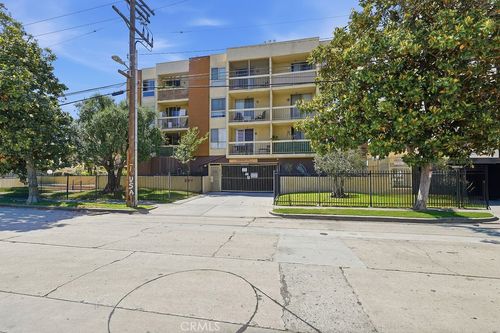 5143 Bakman Ave, North Hollywood, CA, 91601-3776 | Card Image