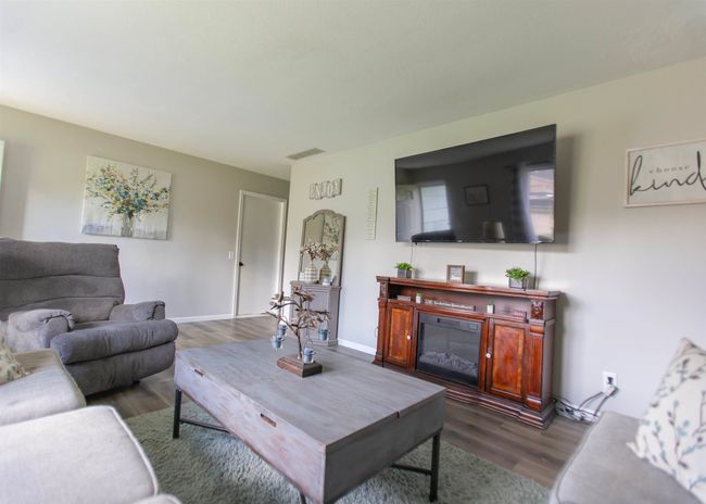 607 Pine Run, Condo with 2 bedrooms, 1 bathrooms and null parking in Angola IN | Image 15