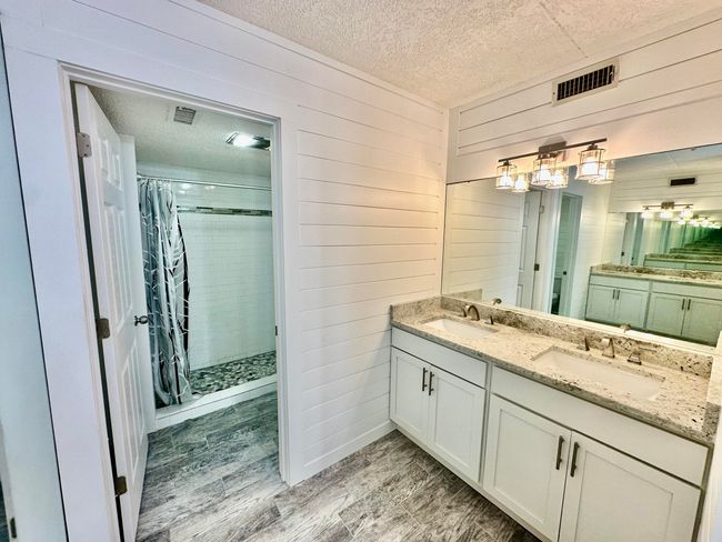 2nd bath | Image 17