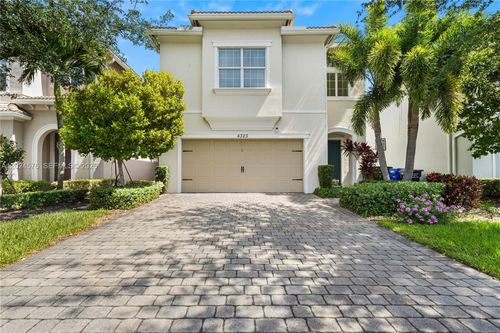 4325 Large Leaf Ln, Hollywood, FL, 33021-2661 | Card Image