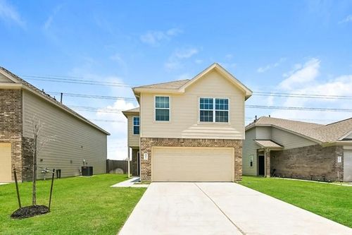 943 Imperial Heights Dr, Houston, TX, 77073-1370 | Card Image