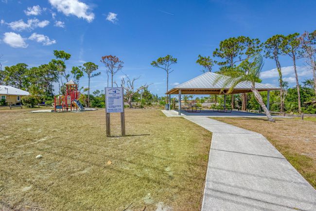 5855 Se Mitzi Ln, House other with 2 bedrooms, 2 bathrooms and null parking in Stuart FL | Image 36
