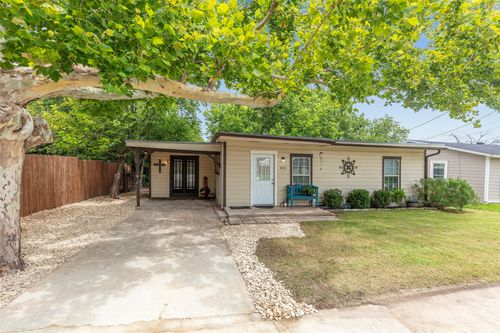 403 Walnut St, Grandview, TX, 76050-2120 | Card Image