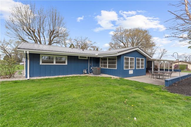 507 Moss Ln, House other with 3 bedrooms, 2 bathrooms and 2 parking in Pymatuning Twp PA | Image 5