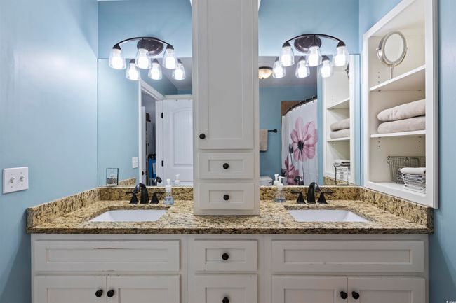 Bathroom with double vanity | Image 16