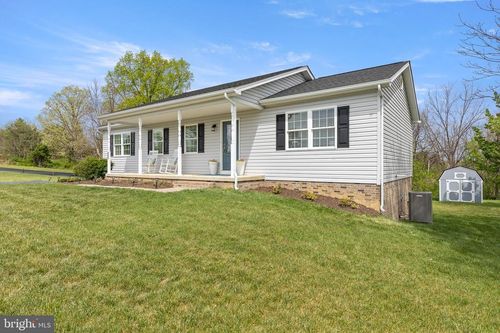 4488 Palmyra Church Rd, EDINBURG, VA, 22824-3440 | Card Image