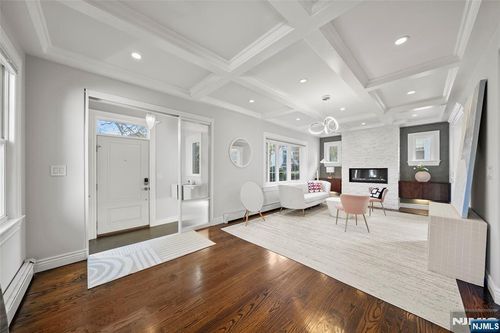 282 Schley Pl, Teaneck, NJ, 07666-3408 | Card Image