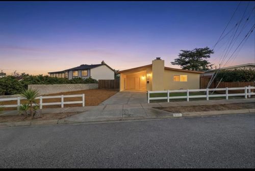 359 Reindollar Ave, Marina, CA, 93933-3639 | Card Image