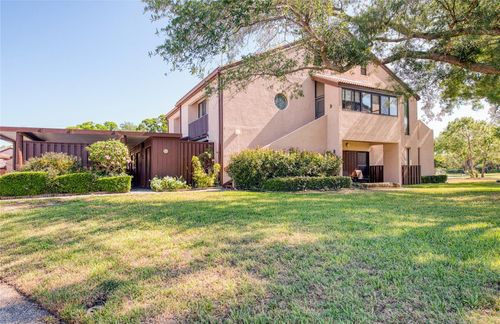 d-6305 Pelican Creek Xing, ST PETERSBURG, FL, 33707-3955 | Card Image