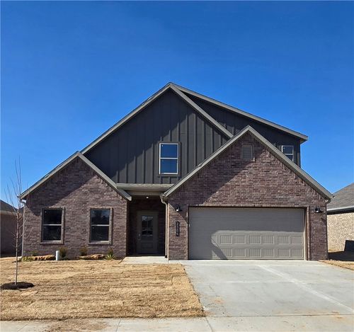 2304 N Zane St, Siloam Springs, AR, 72761 | Card Image
