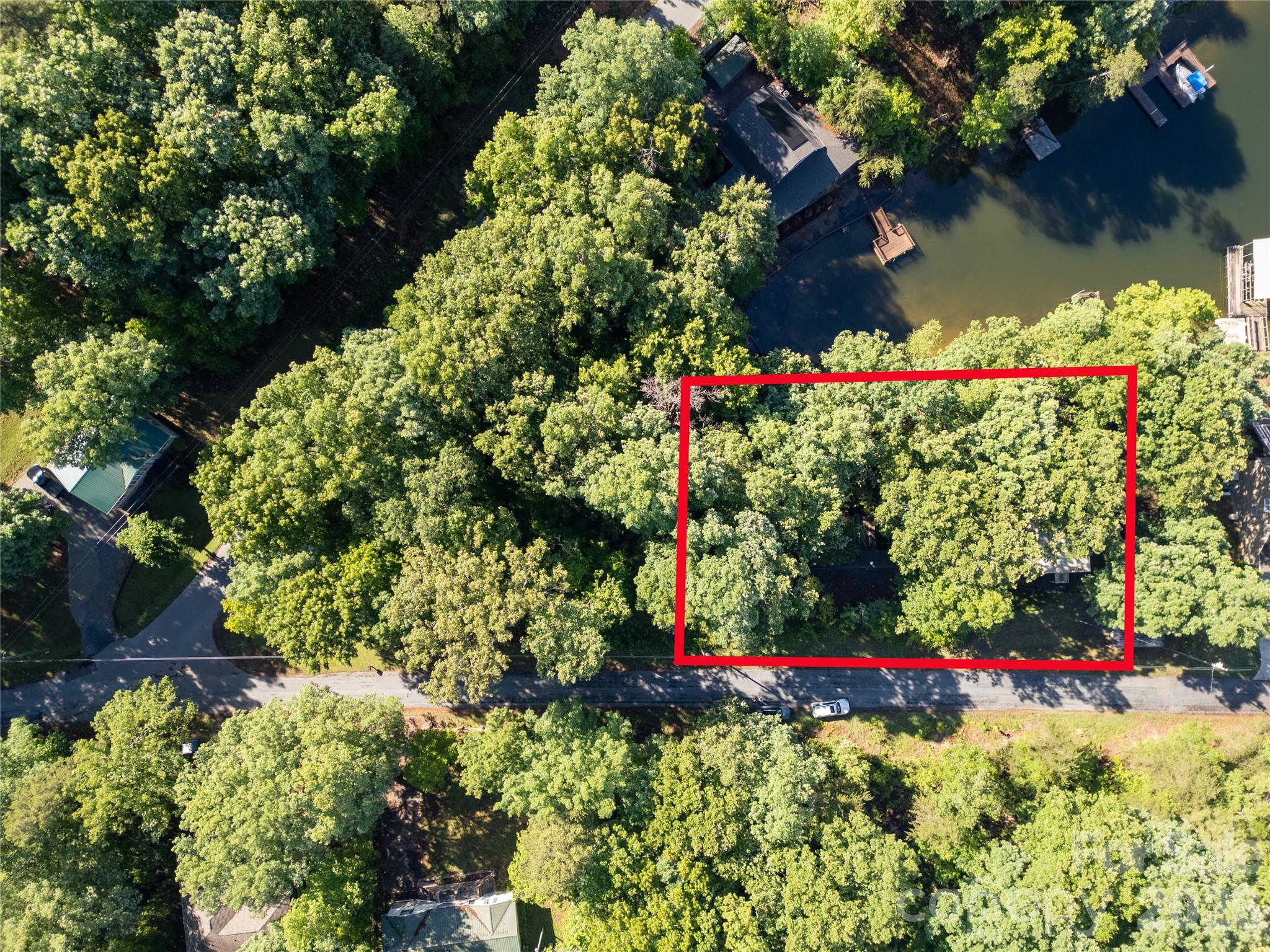 Land in New London 3