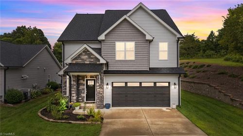 7106 Smokerise Ln, Kernersville, NC, 27284-9686 | Card Image