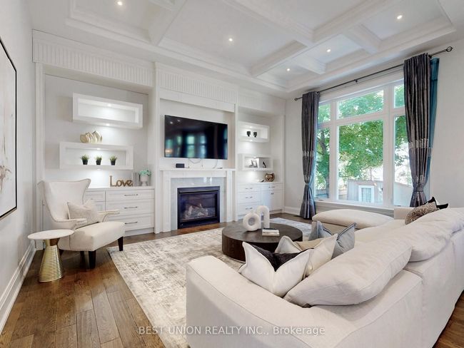 43 Dromore Cres, House other with 7 bedrooms, 6 bathrooms and 2 parking in North York ON | Image 9