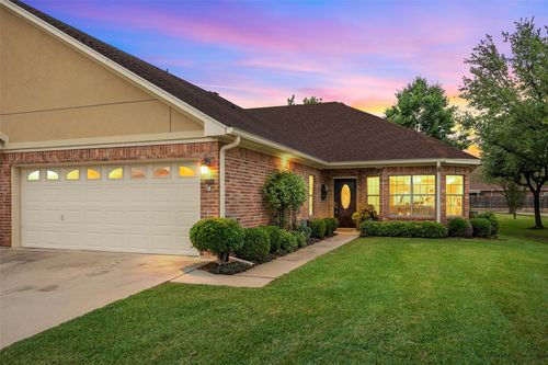 9136 Darby Ln, Waco, TX, 76712-8695 | Card Image