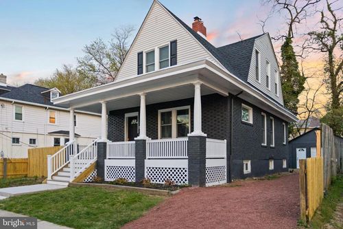 306 Berwyn, Ewing, NJ, 08618 | Card Image