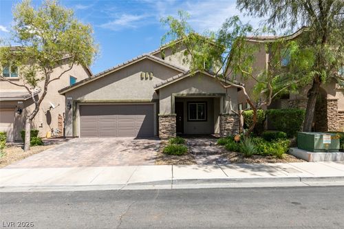 374 Taylor Springs St, Henderson, NV, 89014-6827 | Card Image