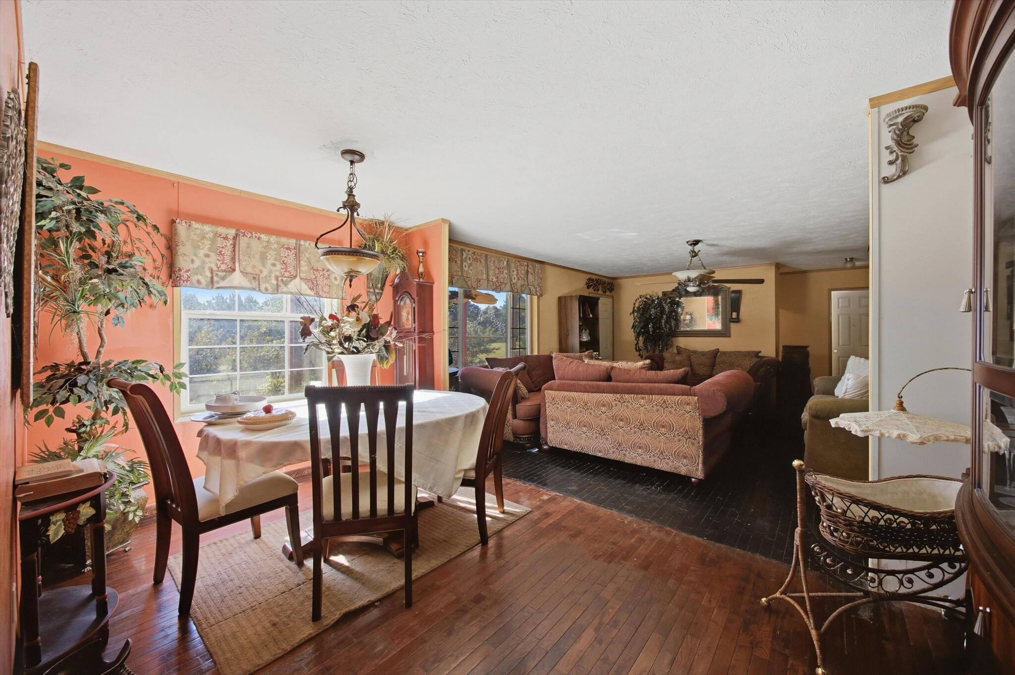 Residential in Calhoun 4